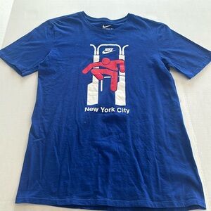 Men’s Small Nike T Shirt